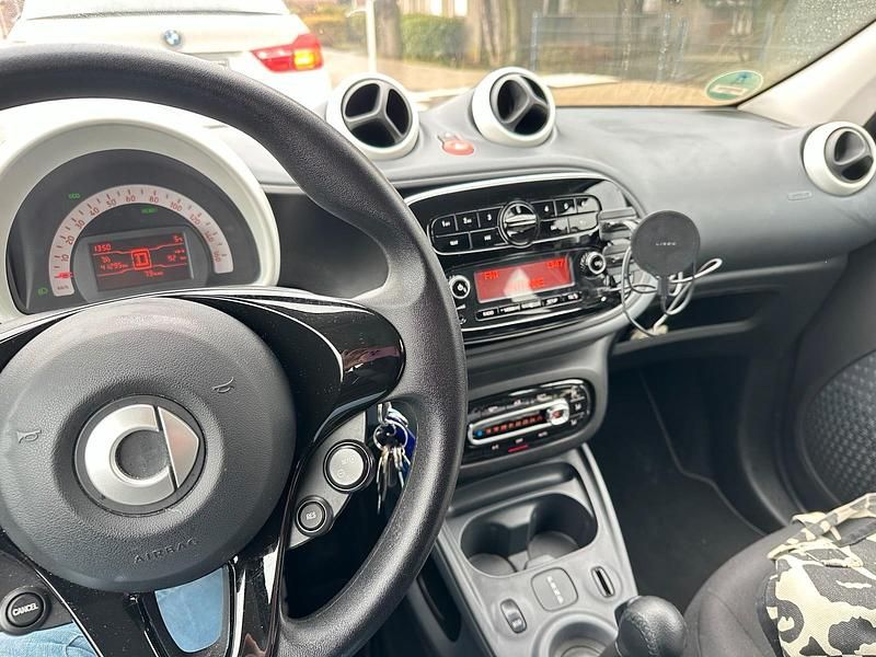 Gebraucht Smart ForFour Electric Drive 60 kW (82 PS) 2019 Schwarz Kleinwagen