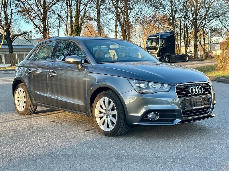 Gebraucht Audi A1 Ambition 122 PS (89 kW) 2012 Grau Kleinwagen