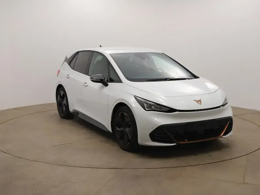 Gebraucht Cupra Born 150 kW (204 PS) 2024 Weiß Kleinwagen