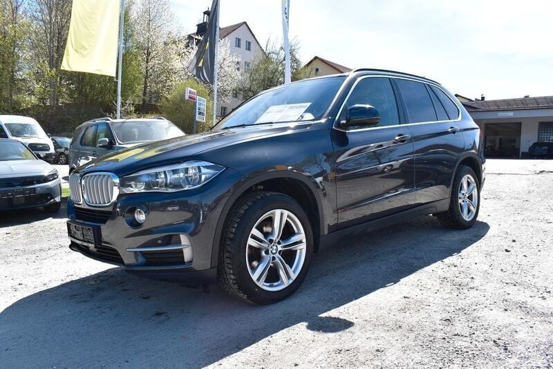 Grau Gebraucht 2018 BMW X5 Performance SUV | 32.400 € (Guter Preis) - Bild 1/2