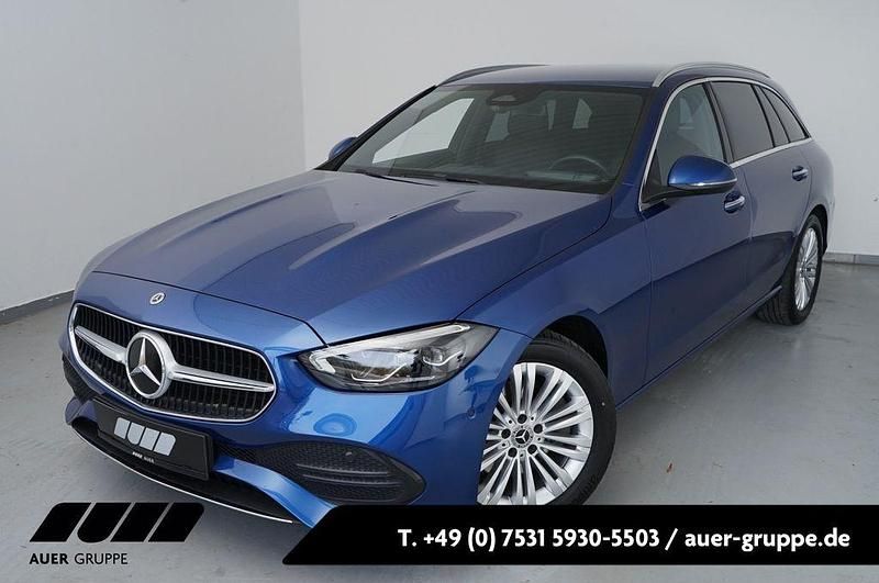 Blau Gebraucht 2024 Mercedes C200 Avantgarde Kombi | 31.490 € (Guter Preis) - Bild 1/4