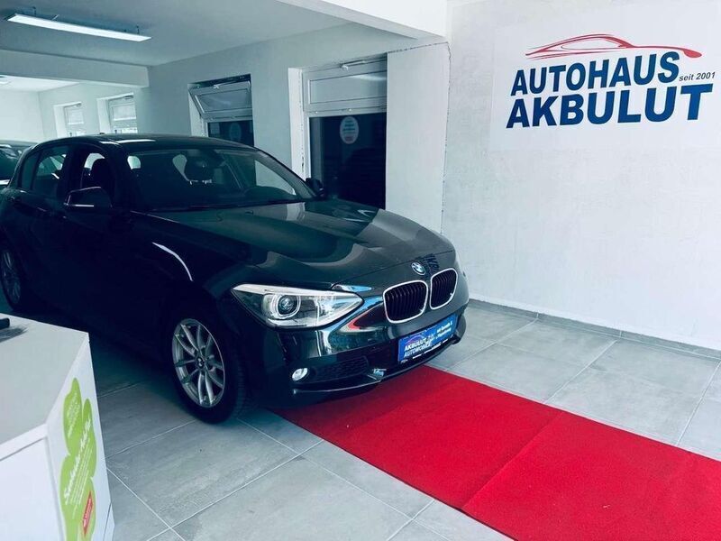Schwarz Gebraucht 2013 BMW 118 Sport Line Kleinwagen | 7.490 € (Guter Preis) - Bild 1/3
