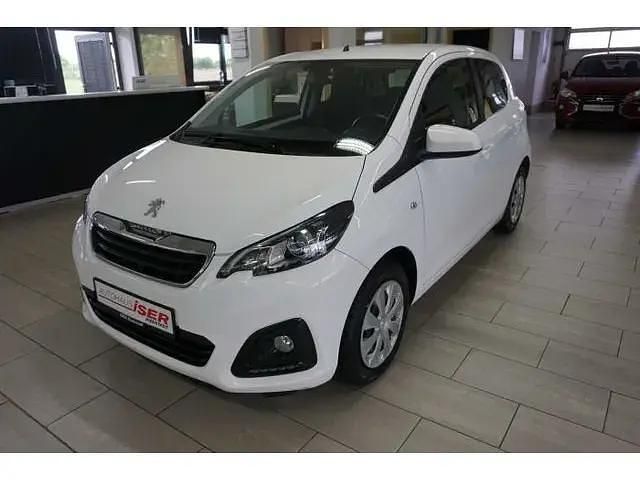 Gebraucht Peugeot 108 Active 72 PS (52 kW) 2021 Weiß Kleinwagen