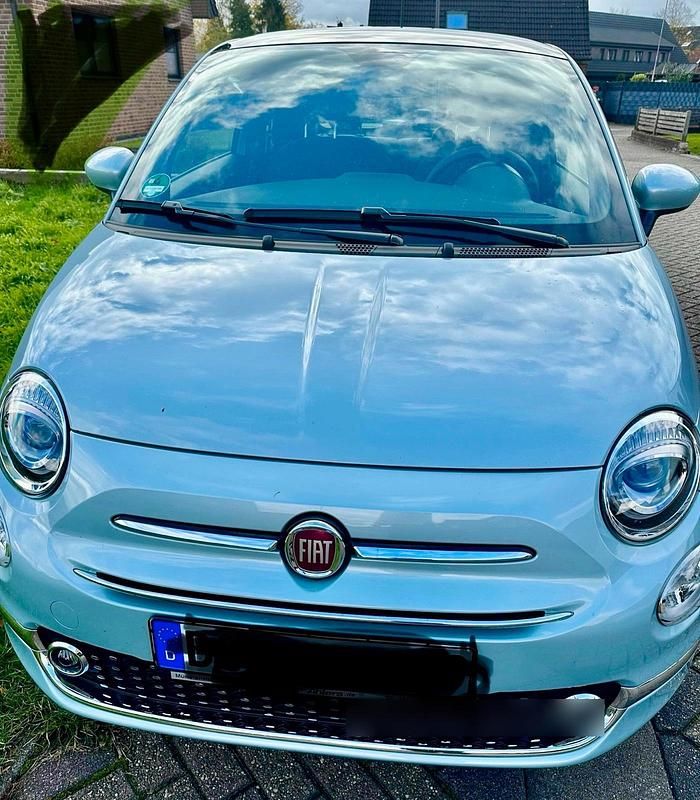 Blau Gebraucht 2024 Fiat 500 Dolcevita Kleinwagen | 14.999 € (Etwas zu teuer) - Bild 1/4
