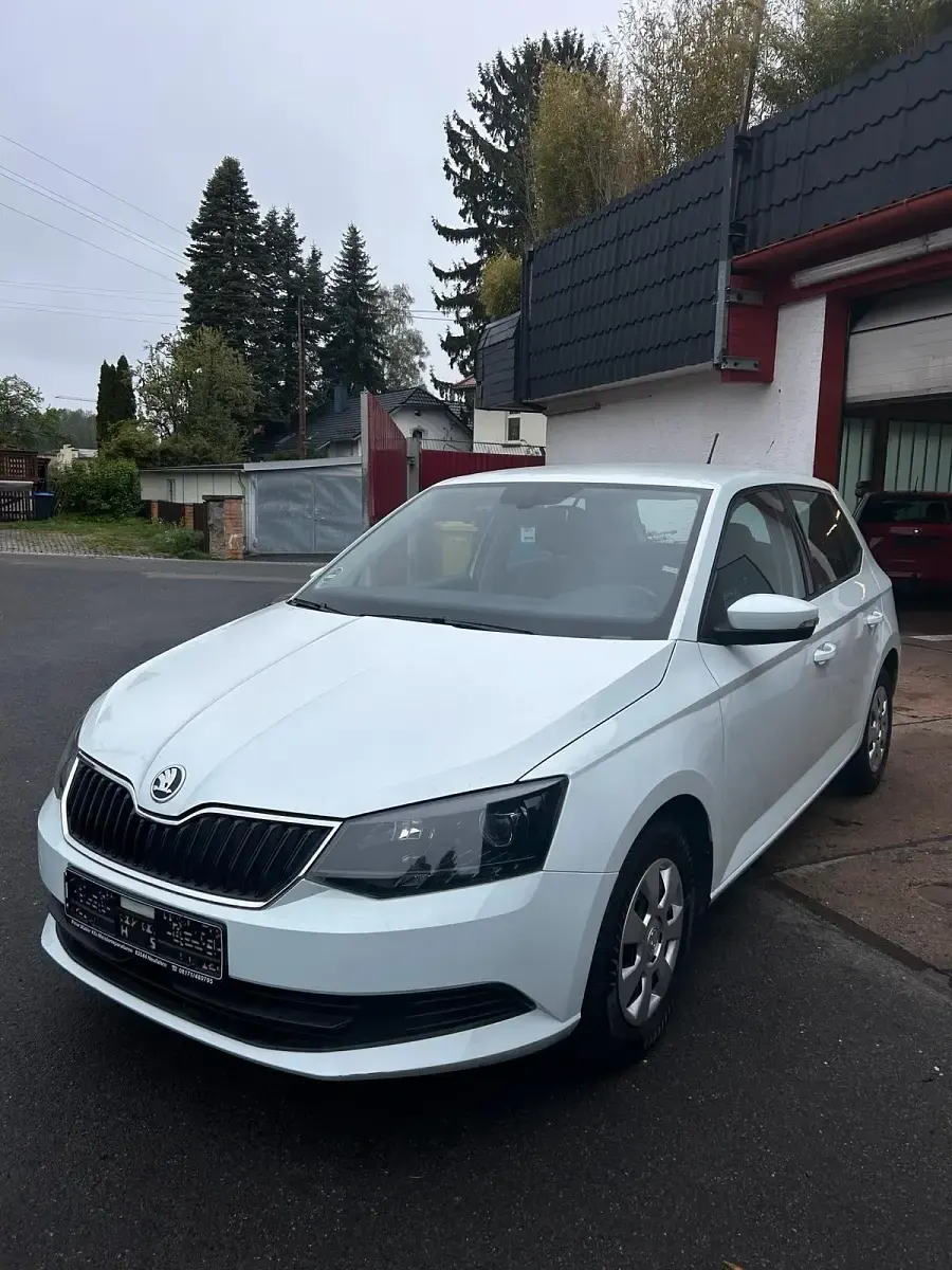 Gebraucht Skoda Fabia 90 PS (66 kW) 2016 Weiß Kleinwagen