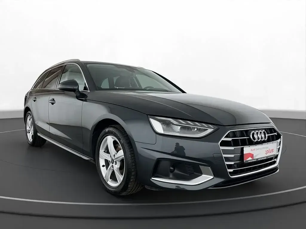 Gebraucht Audi A4 Advanced 136 PS (100 kW) 2024 Grau Kombi