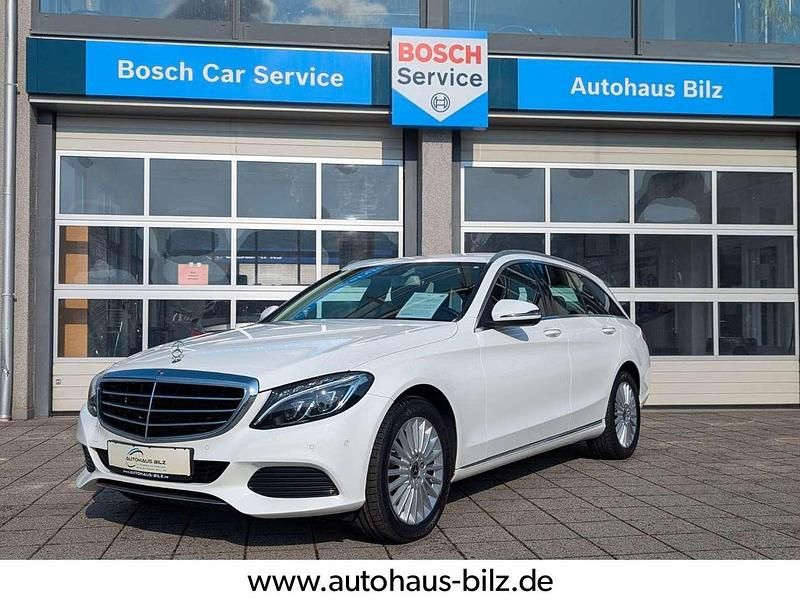 Weiß Gebraucht 2018 Mercedes C220 Kombi | 20.840 € (Guter Preis) - Bild 1/4