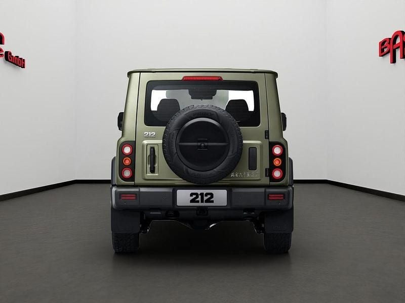 Neu BAW 212 166 PS (122 kW) 2026 Grün SUV