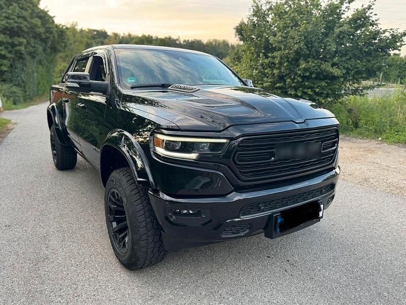 Gebraucht Dodge Ram Limited 401 PS (294 kW) 2021 Schwarz Pickup