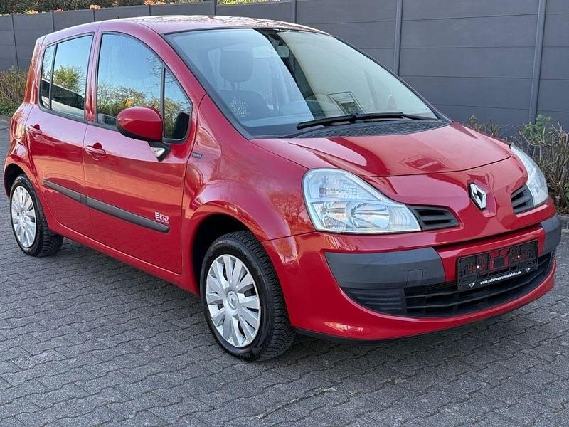 Gebraucht Renault Modus 75 PS (55 kW) 2011 Rot Van / Kleinbus