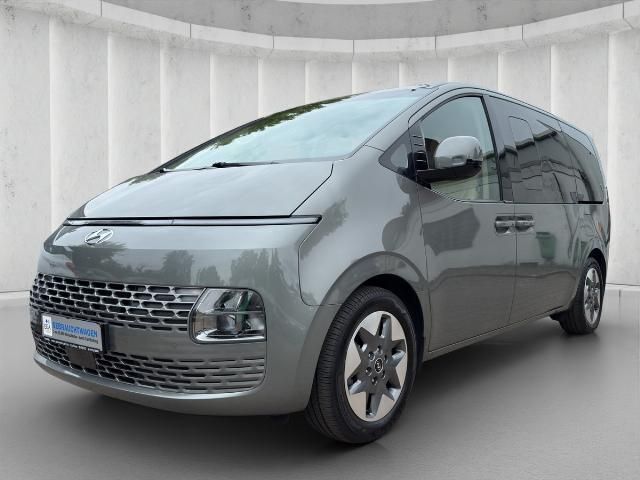 Grau Gebraucht 2023 Hyundai Staria Prime Van | 40.990 € (Fairer Preis) - Bild 1/4