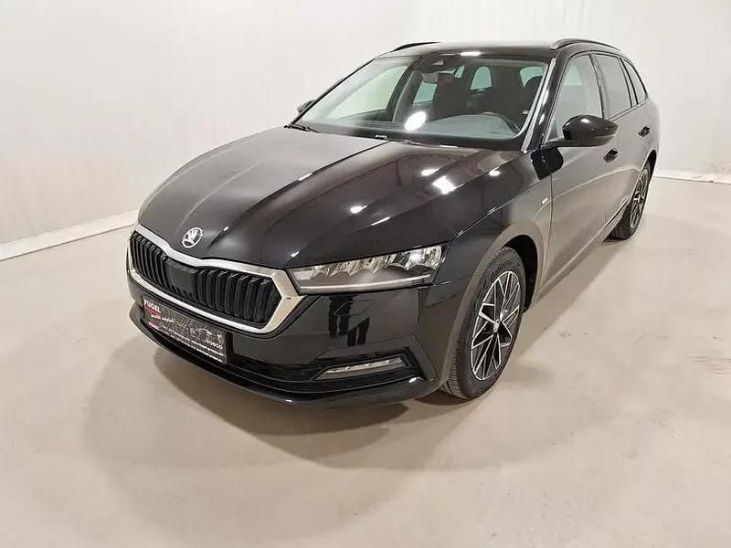 Gebraucht Skoda Octavia Clever 150 PS (110 kW) 2021 Schwarzmagic perleffekt Kombi