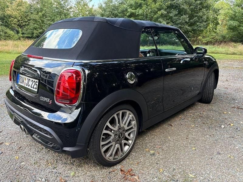 Gebraucht Mini Cooper S 178 PS (130 kW) 2022 Schwarz Kleinwagen