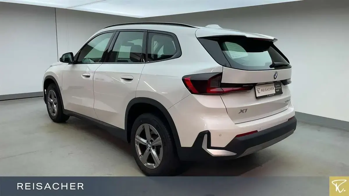 Gebraucht BMW X1 163 PS (119 kW) 2025 Mineralweiß metallic SUV
