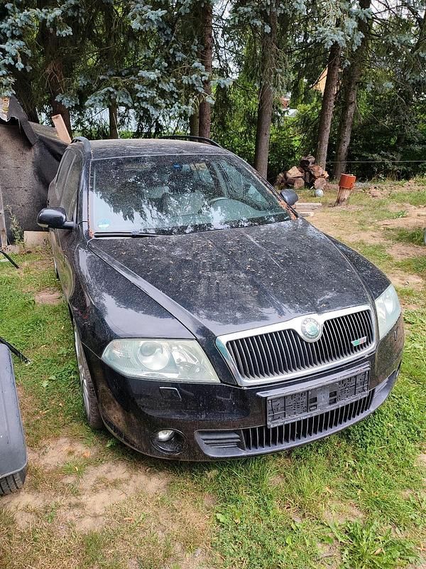 Schwarz Gebraucht 2005 Skoda Octavia RS Kombi | 3.500 € - Bild 1/4