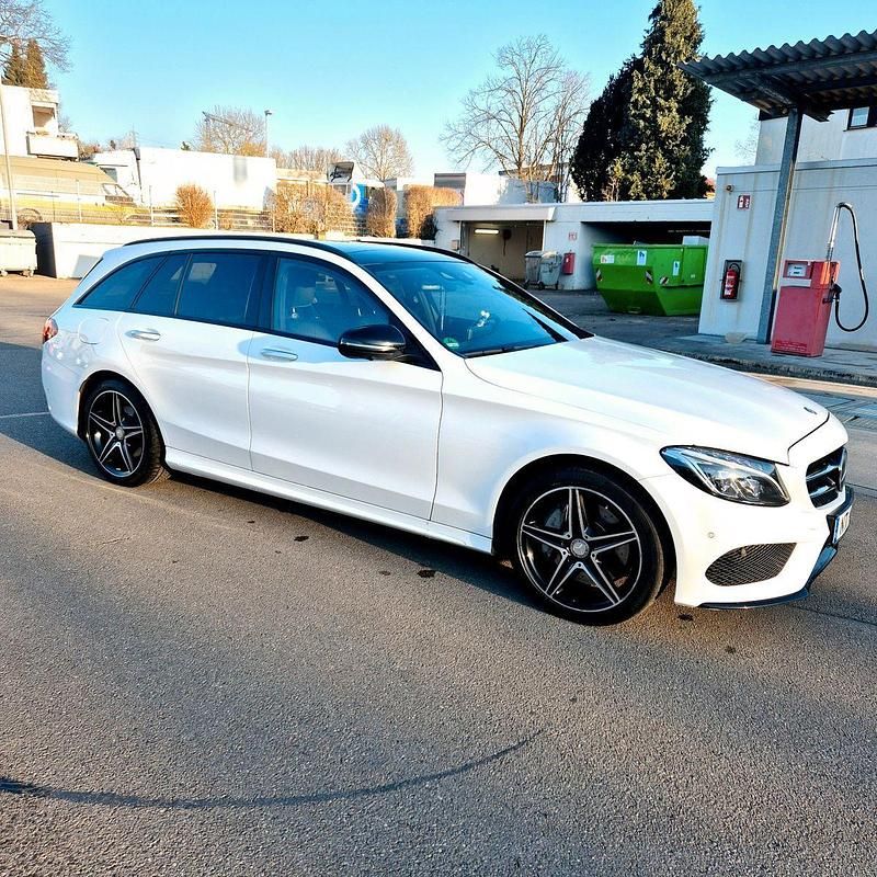 Weiß Gebraucht 2015 Mercedes C400 AMG line Kombi | 22.600 € (Teuer) - Bild 1/4