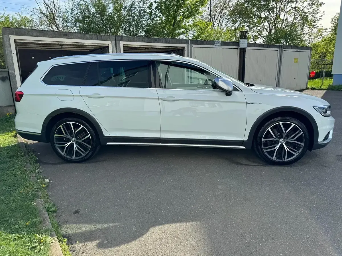 Gebraucht VW Passat Alltrack 239 PS (175 kW) 2016 Weiß Kombi