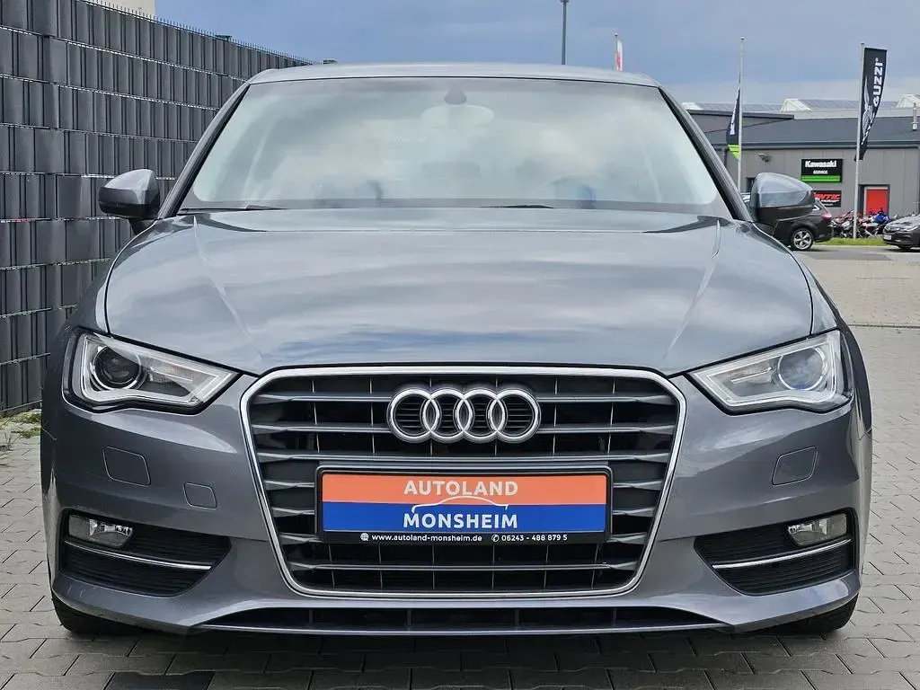 Używany Audi A3 Ambition 122 KM (89 kW) 2014 Szary Hatchback