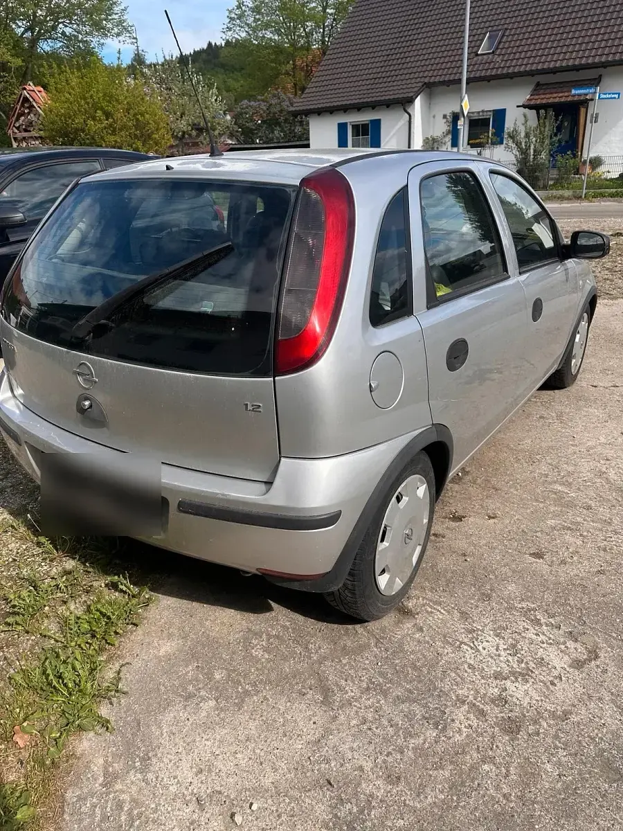 Usata Opel Corsa 65 CV (47 kW) 2004 Grigio Utilitaria