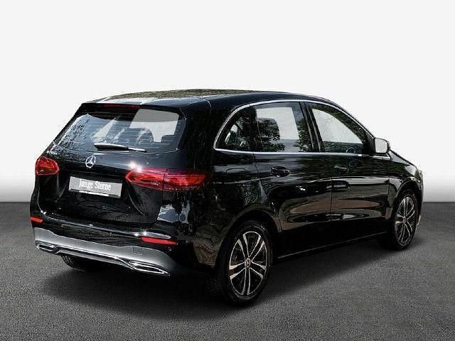 Gebraucht Mercedes B250e 163 PS (119 kW) 2023 Van / Kleinbus