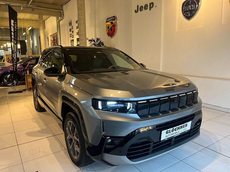 Neu Jeep Compass 145 PS (106 kW) 2026 Grau SUV