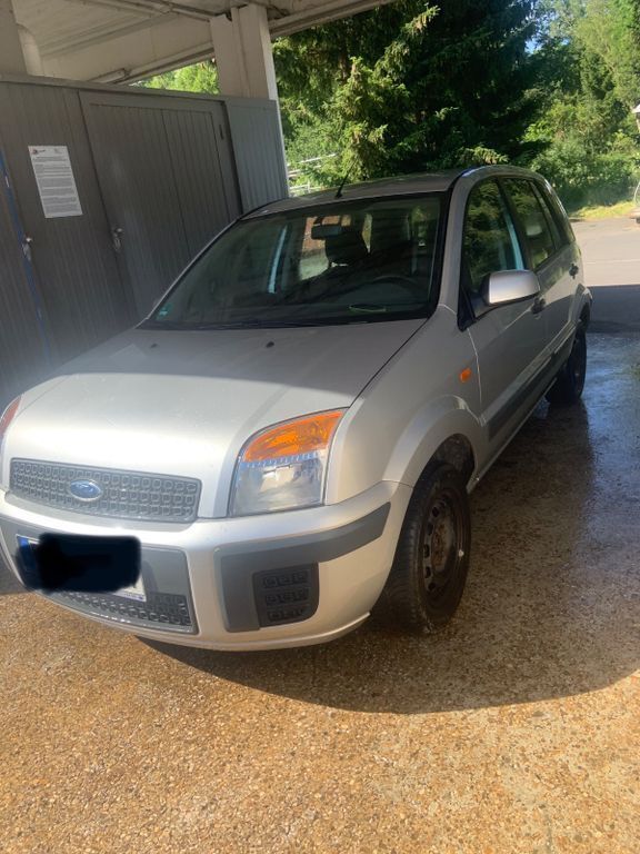 Gebraucht Ford Fusion Style 80 PS (58 kW) 2008 Silber Limousine