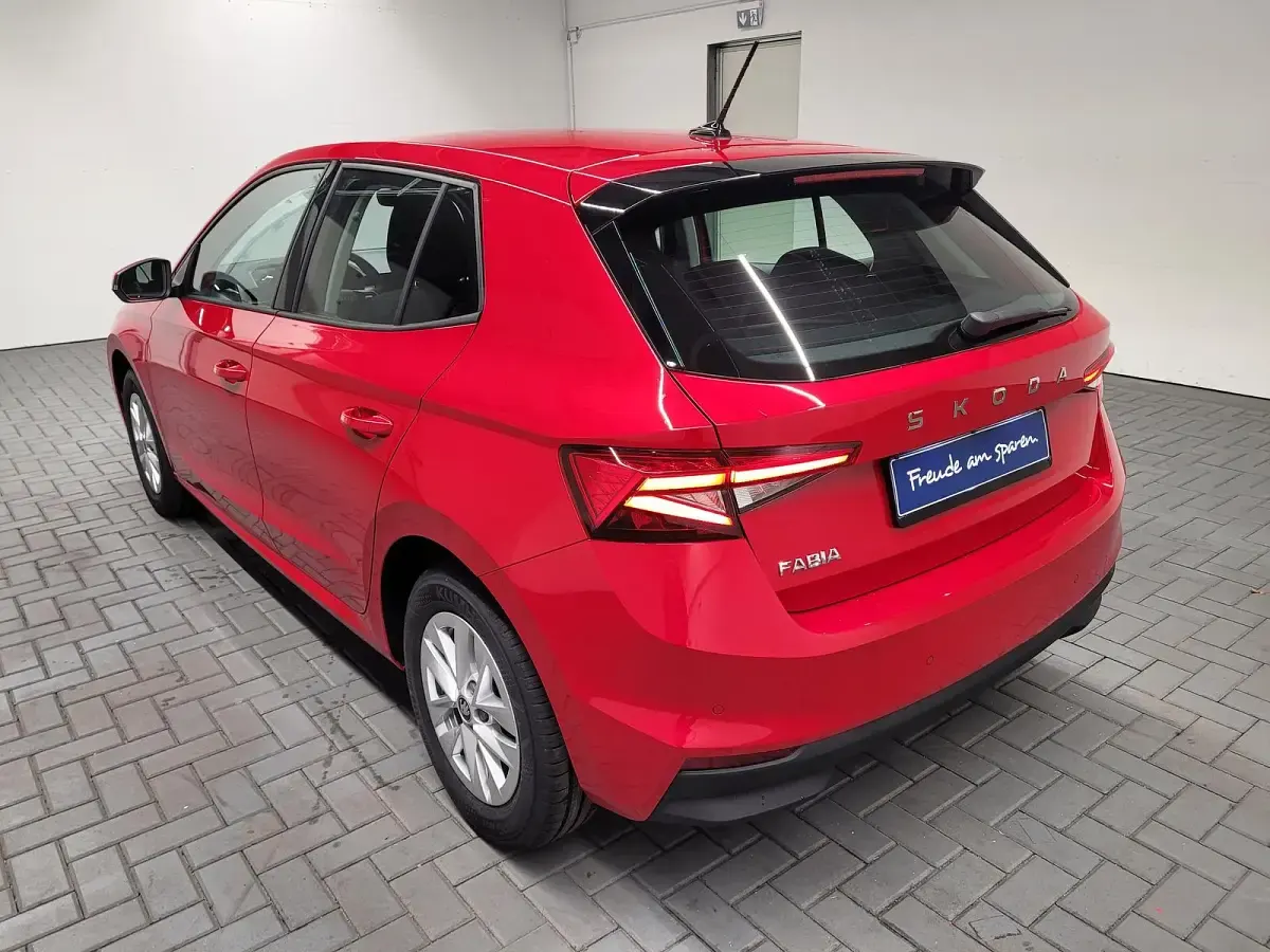 Neu Skoda Fabia 116 PS (85 kW) 2026 Velvetrotmet. Kleinwagen