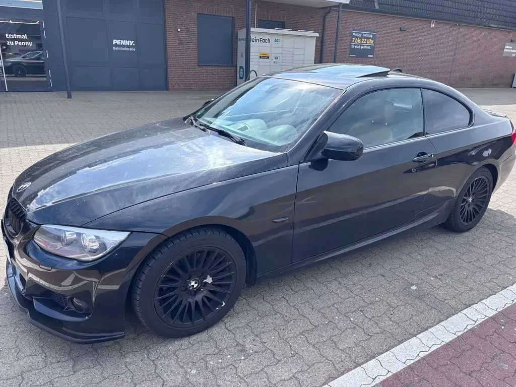 Używany BMW 320 170 KM (125 kW) 2010 Czarny Coupe