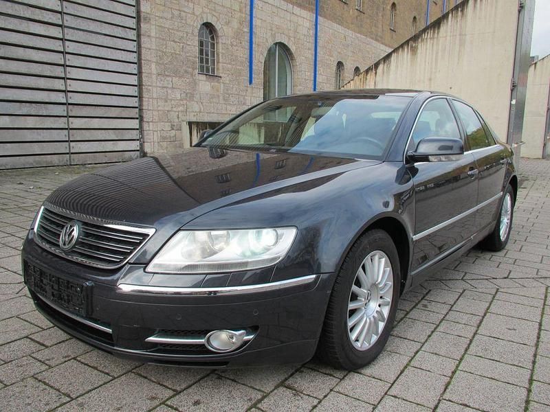 Grau Gebraucht 2008 VW Phaeton Limousine | 2.850 € - Bild 1/4