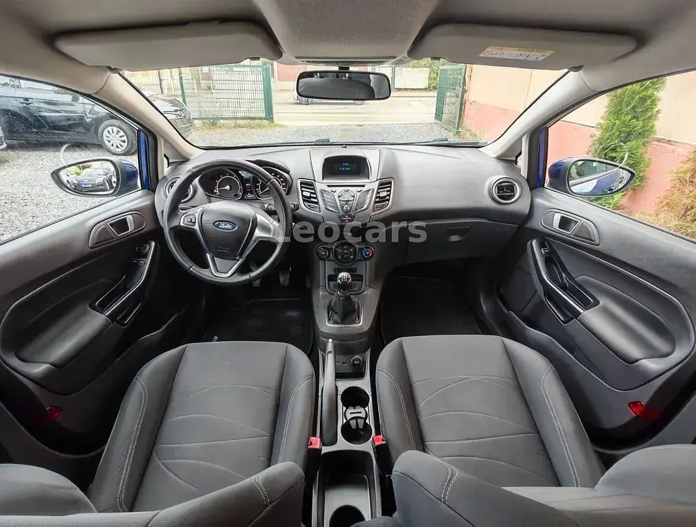 Gebraucht Ford Fiesta Trend 82 PS (60 kW) 2015 Blau Kleinwagen