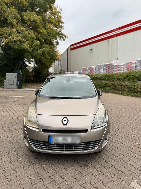 Braun Gebraucht 2011 Renault Grand Scénic III Van / Kleinbus | 4.200 € (Guter Preis) - Bild 1/4