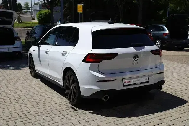 Gebraucht VW Golf VIII GTI 245 PS (180 kW) 2023 Andere Limousine