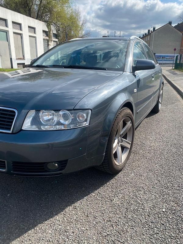 Gebraucht Audi A4 131 PS (96 kW) 2005 Grau Kombi