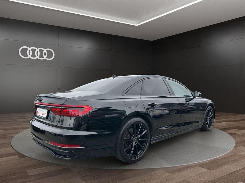 Second-hand Audi A8 Ambiente 286 CP (210 kW) 2023 Negru Berlinǎ