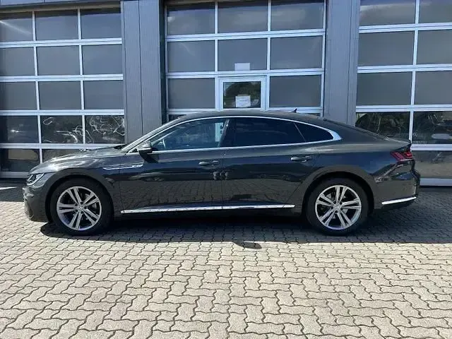 Gebraucht VW Arteon R-line 150 PS (110 kW) 2019 Uranograu Kleinwagen