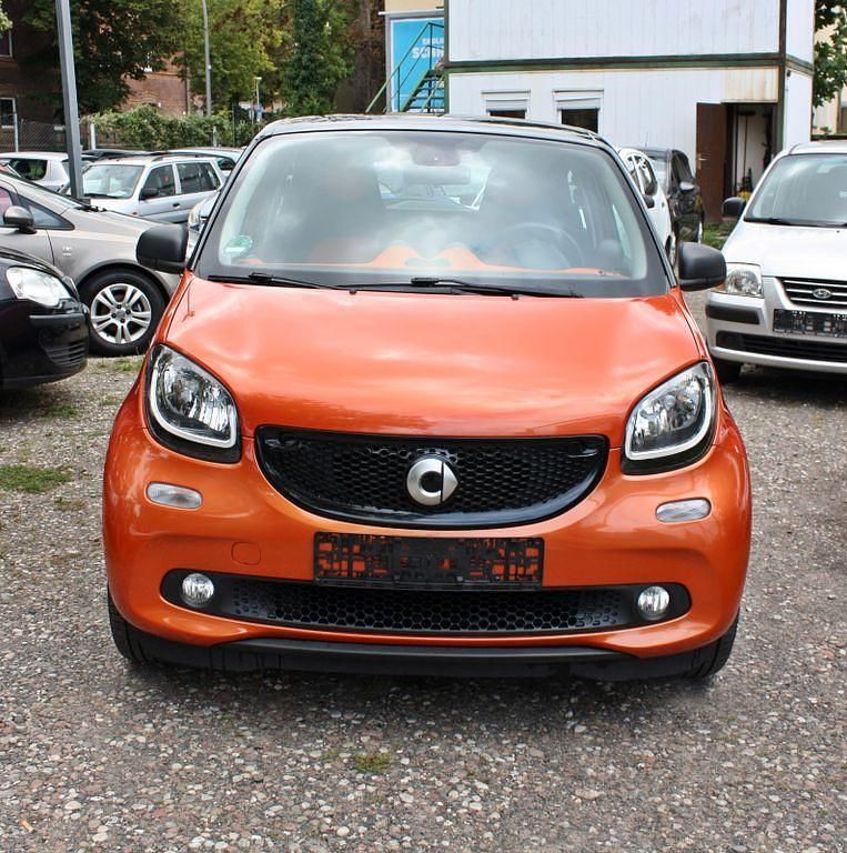 Gebraucht Smart ForFour Passion 71 PS (52 kW) 2017 Orange Kleinwagen