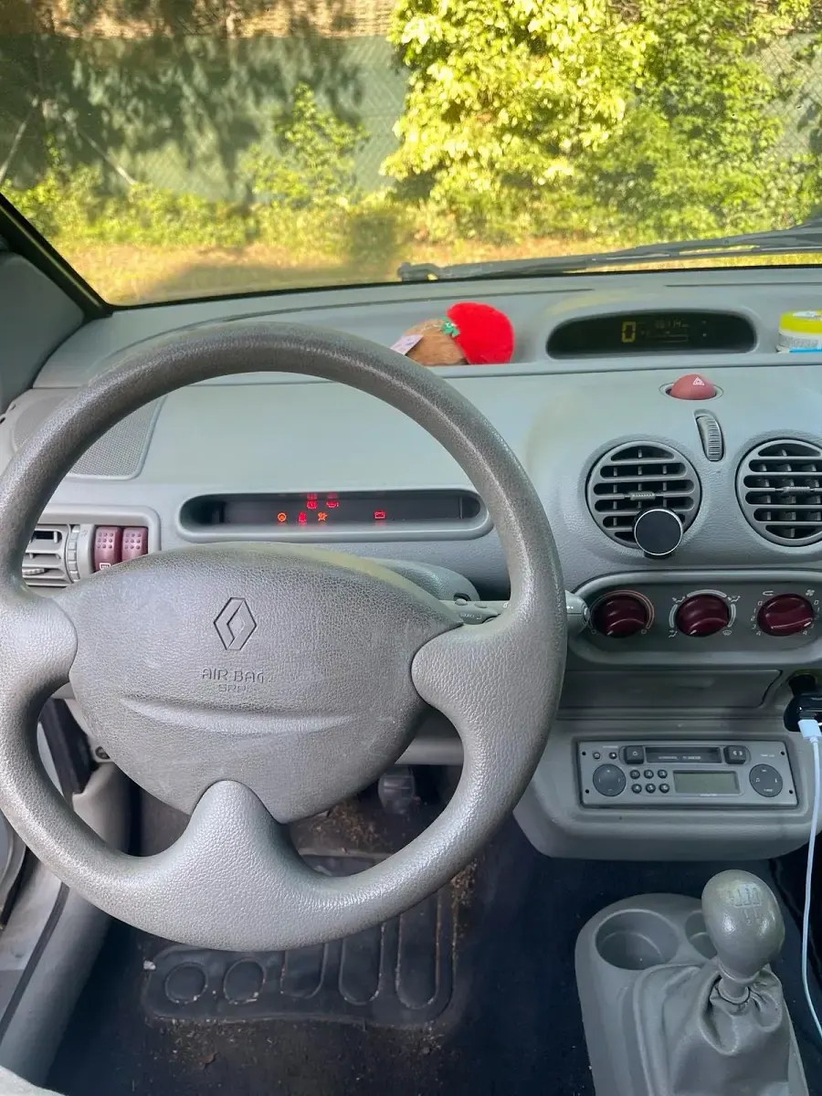 Gebraucht Renault Twingo 60 PS (44 kW) 2001 Silber Kleinwagen