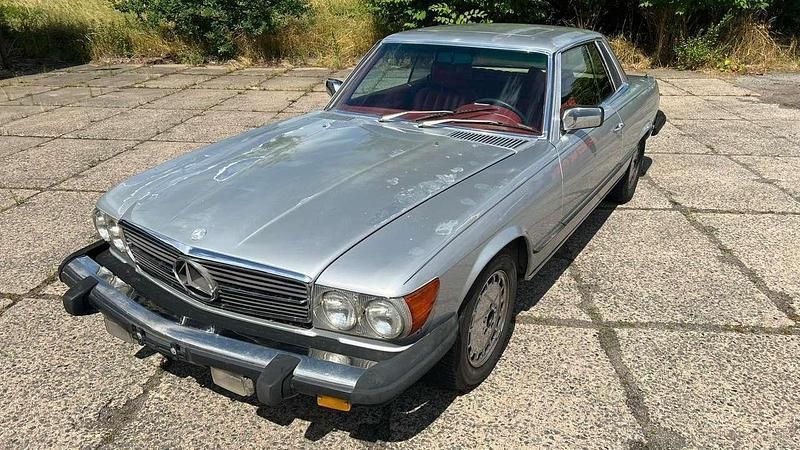 Silber Gebraucht 1977 Mercedes SLC450 Coupé | 9.900 € - Bild 1/4