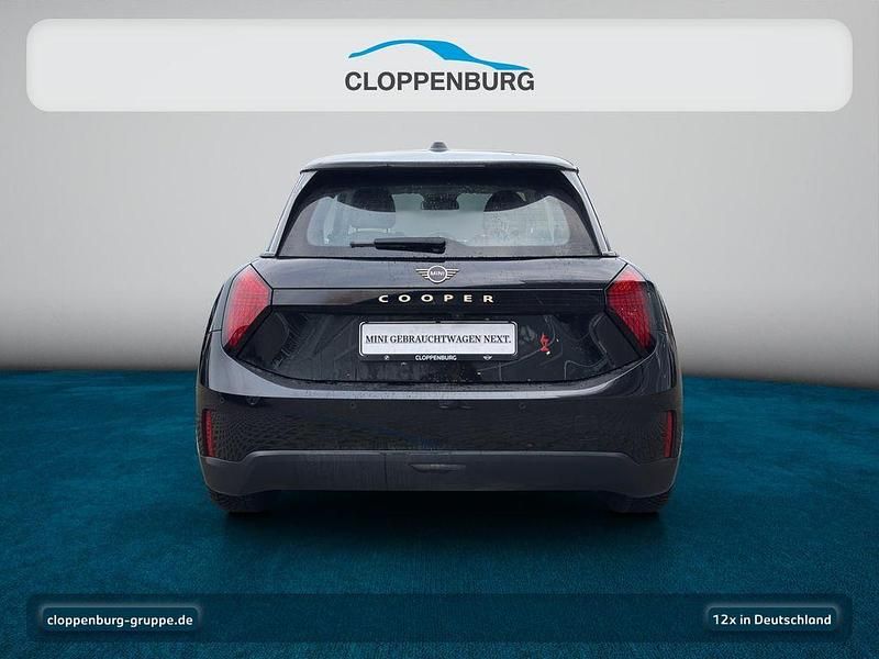 Gebraucht Mini Cooper Essential 135 kW (184 PS) 2024 Schwarz Kleinwagen
