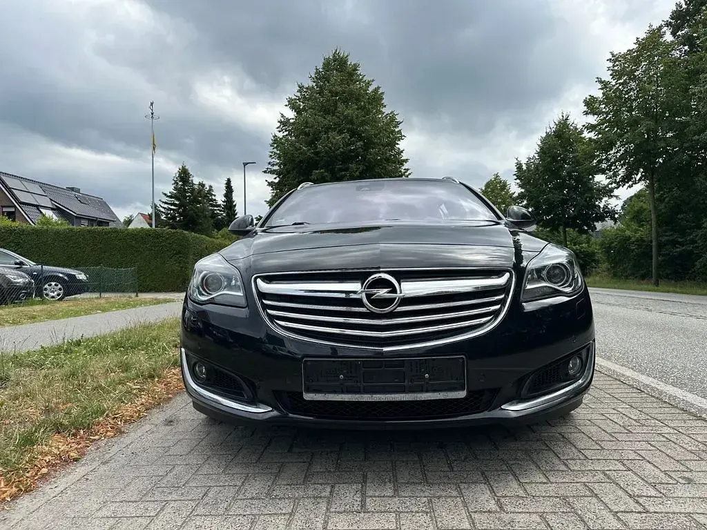 Gebraucht Opel Insignia Innovation 140 PS (102 kW) 2015 Schwarz Kombi