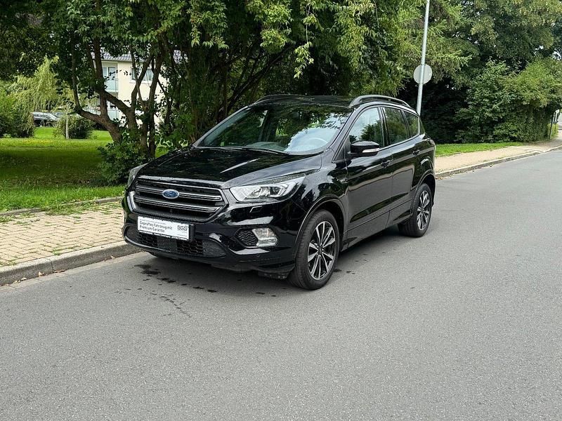 Shadow black Gebraucht 2019 Ford Kuga ST-Line SUV | 19.999 € (Etwas zu teuer) - Bild 1/4