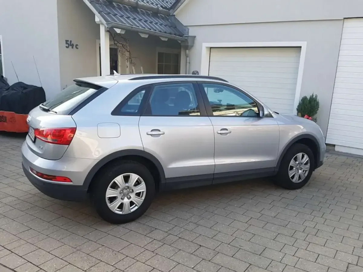 Gebraucht Audi Q3 Design 125 PS (91 kW) 2017 Silber SUV