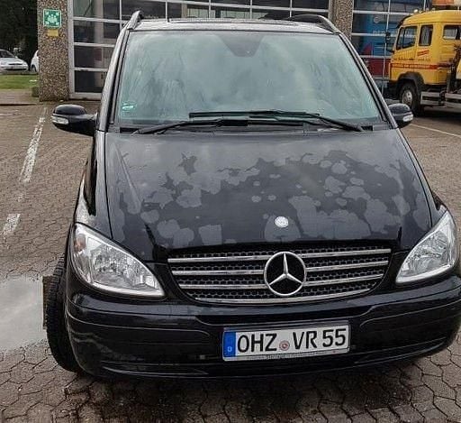 Schwarz Gebraucht 2009 Mercedes Viano Van / Kleinbus | 11.000 € - Bild 1/4