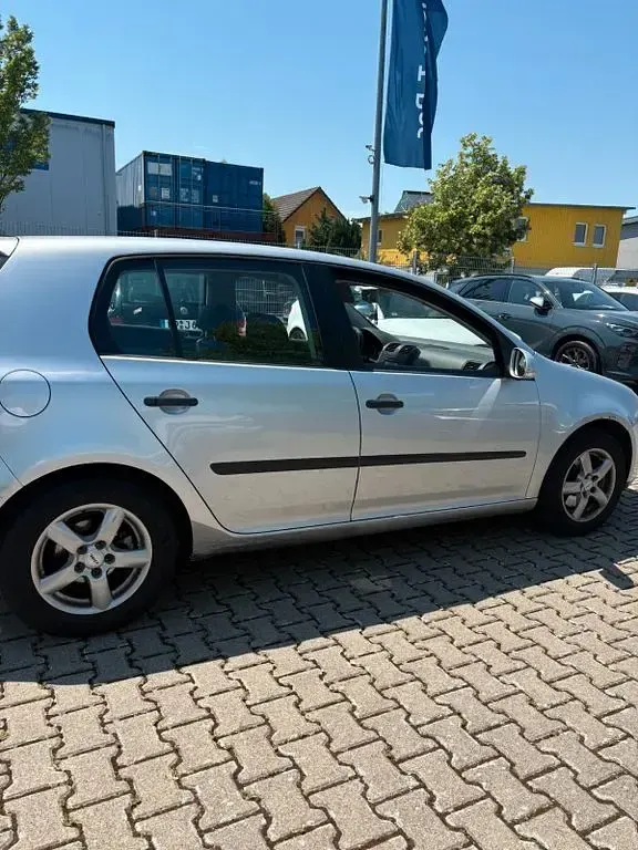 Gebraucht VW Golf IV 116 PS (85 kW) 2005 Silber Limousine