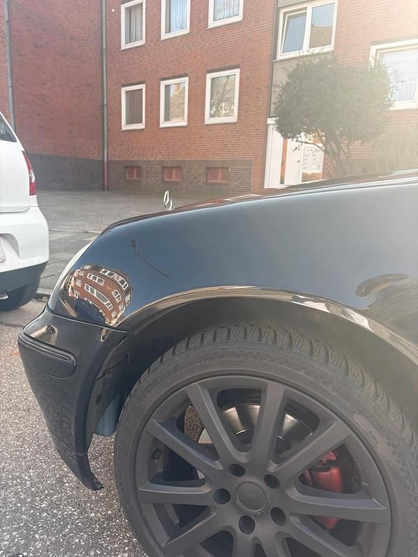 Gebraucht Mercedes C180 143 PS (105 kW) 2001 Schwarz Limousine