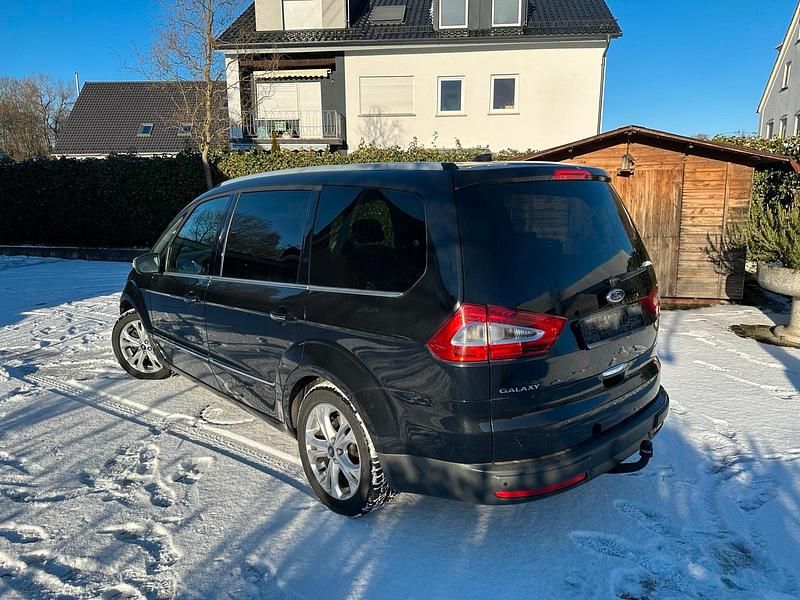Gebraucht Ford Galaxy Titanium 140 PS (102 kW) 2011 Schwarz Van / Kleinbus