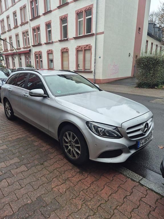 Gebraucht Mercedes C220 170 PS (125 kW) 2017 Silber Limousine