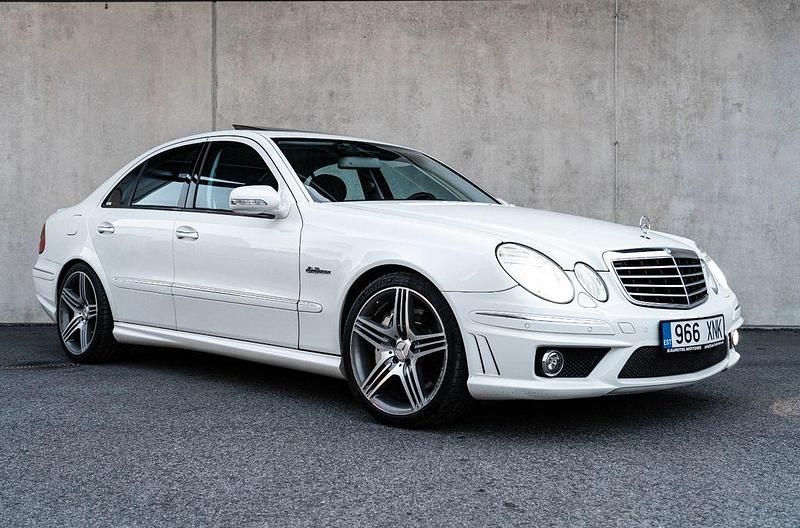 Gebraucht Mercedes E63 AMG AMG 514 PS (378 kW) 2008 Weiß Limousine