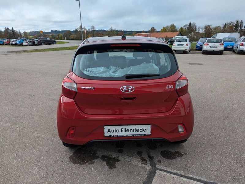 Gebraucht Hyundai i10 Advanced 67 PS (49 kW) 2021 Rot Kleinwagen