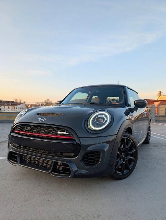 Gebraucht Mini John Cooper Works 321 PS (236 kW) 2019 Grau Kleinwagen